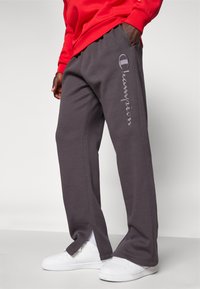 Champion ICONS STRAIGHT CUFF PANTS TONAL LOGO - Spodnji deli trenirk - anthracite