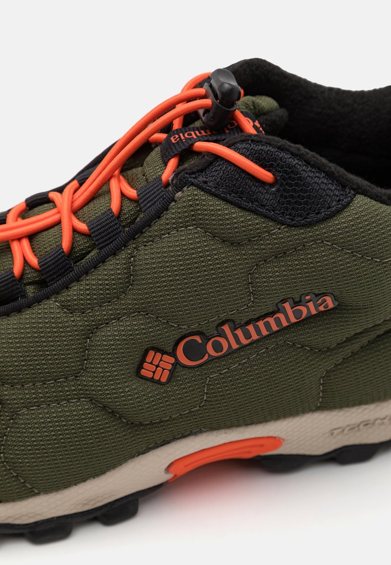 Columbia FIRECAMP MID 2 - Outdoorschoenen - black/zwart Columbia FIRECAMP MID 2 - Outdoorschoenen - black/zwart
