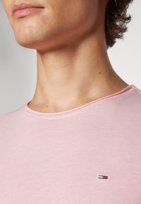 Tommy Jeans JASPE C NECK  - Tricou basic - ballet pink