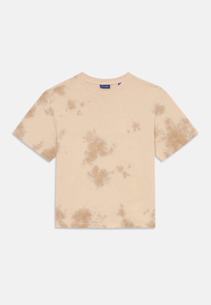 Beżowa bawełniana koszulka z luźnym krojem. Posiada wzór tie-dye w ciemniejszych odcieniach beżu, okrągły dekolt i krótkie rękawy.