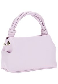Sac à main lilas avec une texture lisse, une forme ronde et des poignées nouées. Équipé de quincaillerie dorée et d'une poche latérale.