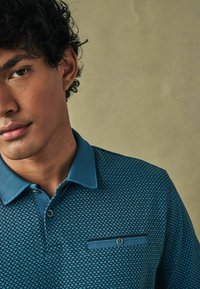 Next GEO PRINT - Bluză polo - teal