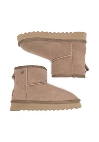 Pair of short tan suede winter boots with thick ridged rubber soles and stitched panel details shown from side and top views.