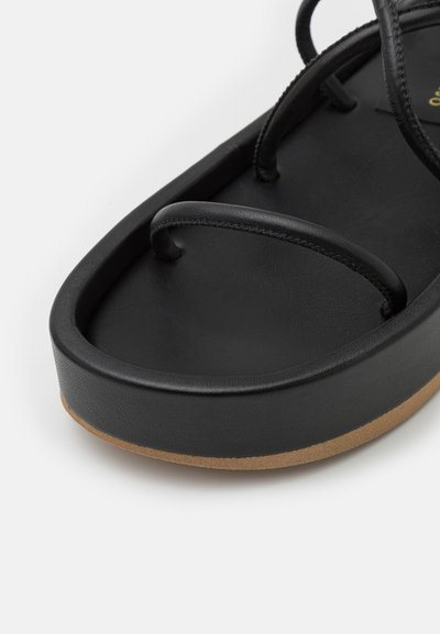 Ilio Smeraldo PRITIKA - Sandaalid - black