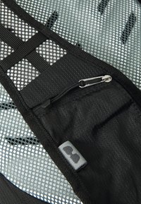Thumbnail Image 4