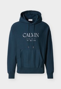 Δεν επιλέχθηκε, nurture navy