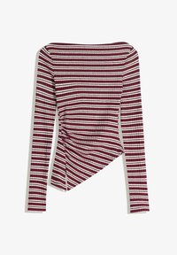 Kijelölve, dark red