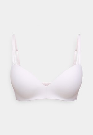 Hellrosa gepolsterter BH mit einem V-förmigen Ausschnitt, dünnen Trägern und einer glatten Textur. Schlichtes Design ohne sichtbare Beschläge oder Verzierungen.