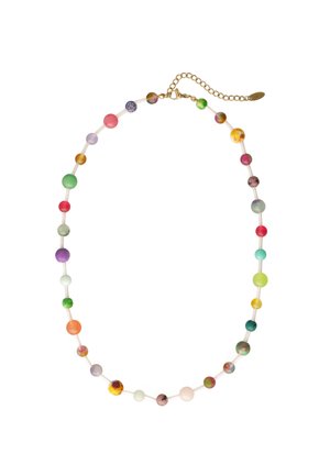 Halskette mit mehrfarbigen runden Perlen verschiedener Größen, aufgefädelt auf transparentem Faden mit einem goldenen Kettenverschluss und Verlängerung.
