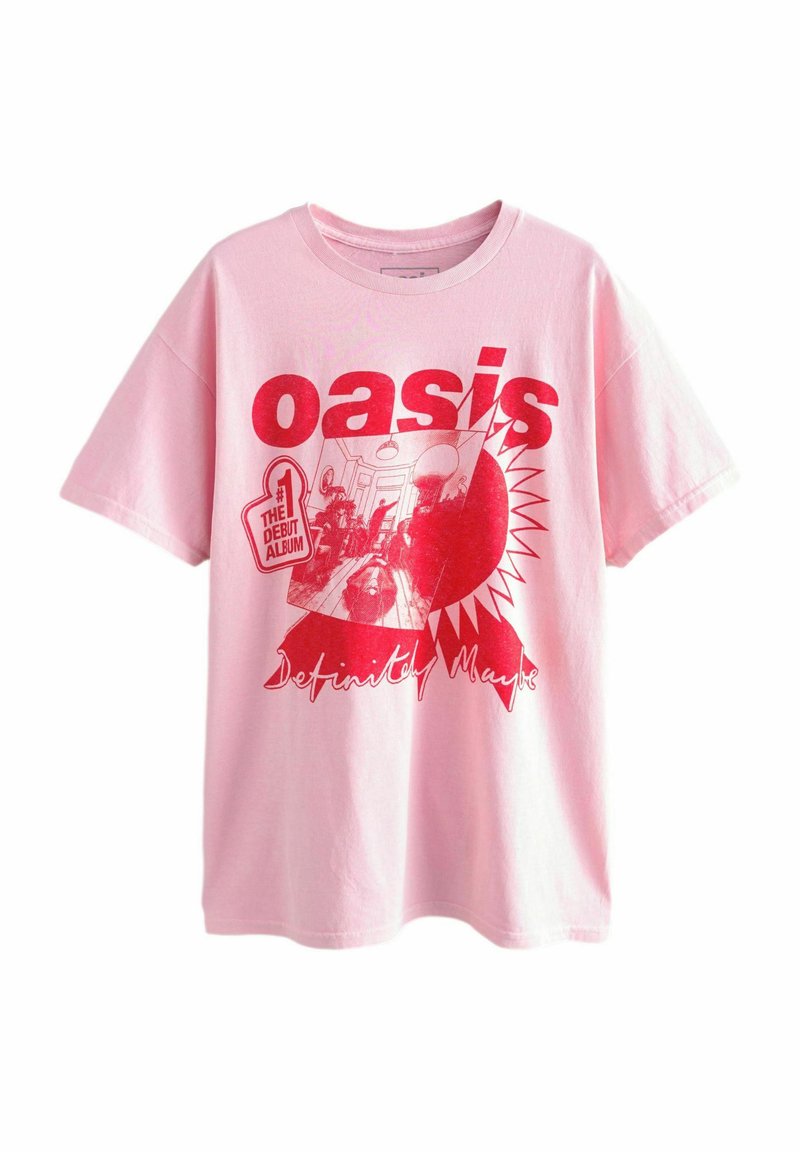 Rozā kokvilnas T-krekls ar īsām piedurknēm, kas ir rotāts ar sarkanu grafiku, kurā attēlota istaba un teksts "oasis", kā arī teksts "Definitely Maybe".