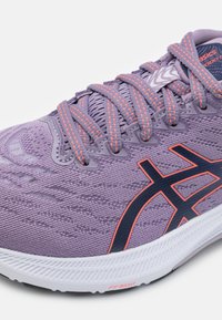 ASICS Scarpe da corsa su strada - violet quartz/indigo blue
