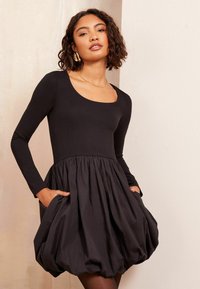 Friends Like These Dienas kleita - black