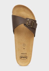 Infradito in pelle marrone con una singola fascia e fibbia metallica. Soletta in camoscio morbido con logo del marchio impresso e dettagli sulle taglie.