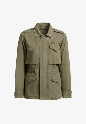 Olijfgroene militairstijl jas met vier klepzakken, knoopsluitingen, schouderepauletten en "K.H.U.J.I." geborduurd boven de rechterzak.