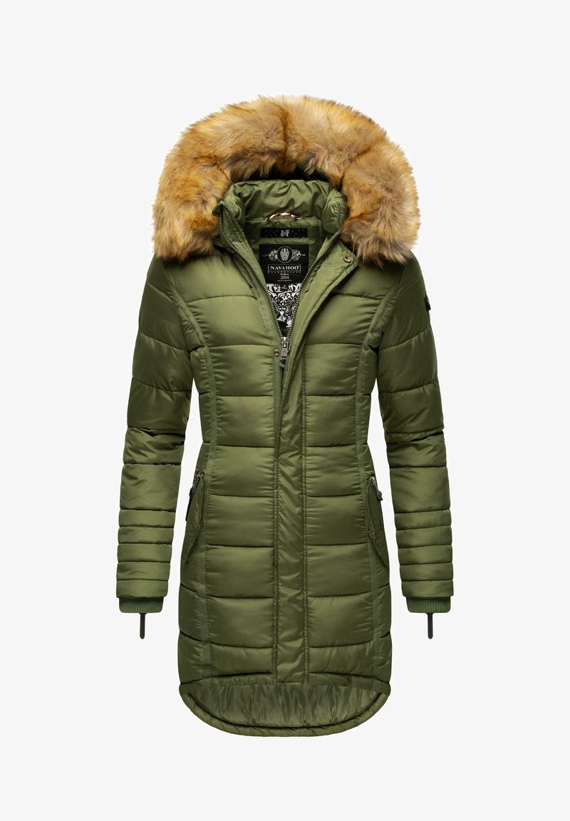 Maslinasto zeleni puffer kaput s kapuljačom obloženom umjetnim krznom, džepovima na zatvarač i dugim, prilagođenim dizajnom s kviltanom teksturom.