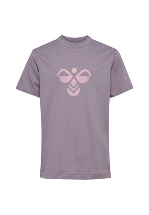 Gładki lawendowy t-shirt z krótkim rękawem z różowym abstrakcyjnym motywem przypominającym pszczołę na środku z przodu.