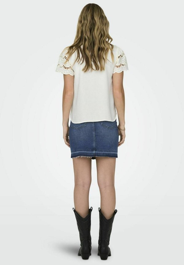 RUNDHALS VOLUMINÖSER  - Blouse - cloud dancer3