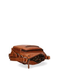 Borsa a tracolla in pelle marrone con forma rettangolare, tasca frontale con zip e dettaglio testurizzato. Caratterizzata da una tracolla regolabile e foderata con motivo.