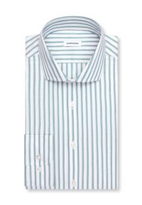 Chemise à rayures blanche et bleu sarcelle doux, dotée d'une patte de boutonnage, d'un col classique et d'un poignet avec un seul bouton. Tissu en coton lisse.