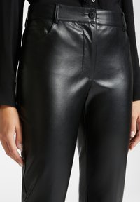 Elena Mirò PANTALONI IN TESSUTO LUCIDO - Pantaloni - nero