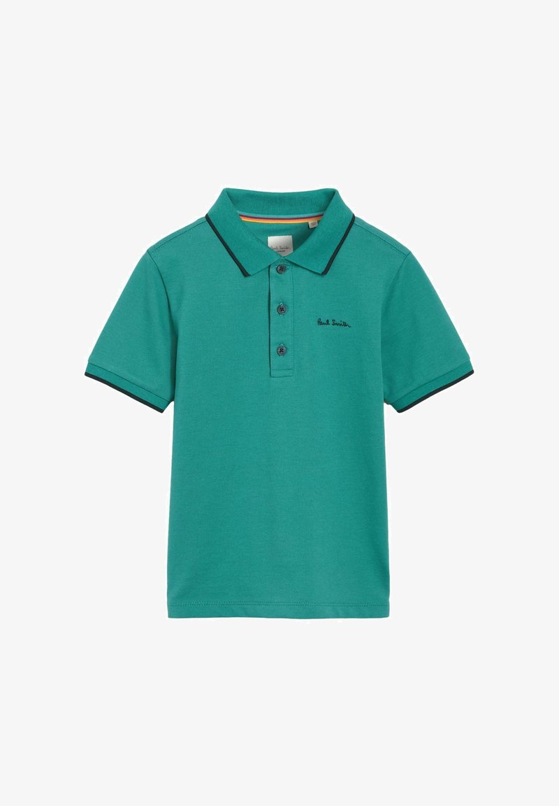 Grünes Polohemd aus Baumwolle, mit einer Knopfleiste mit drei Knöpfen, kontrastierenden marineblauen Kragen- und Ärmeldetails, sowie einem aufgestickten Logo auf der Brust.