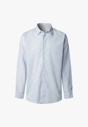 Chemise habillée pour homme à manches longues bleu clair avec des rayures verticales blanches, devant boutonné et col classique.
