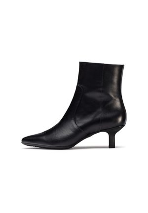 Classic ankle boots - black
