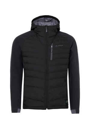 Giacca nera con cappuccio dotata di una parte anteriore trapuntata, maniche nere lisce, tasca sul petto con zip e dettagli del logo discreti. Cappuccio regolabile incluso.