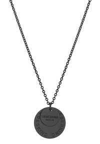Schwarze Halskette aus Metall mit zwei runden Anhängern. Der größere Anhänger hat erhabenen Text: "LIEBESKIND BERLIN." Die Kette hat ein einfaches Glieddesign.