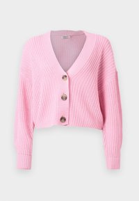 Rosa kort stickad cardigan med långa ärmar, V-ringning och tre stora runda knappar fram.
