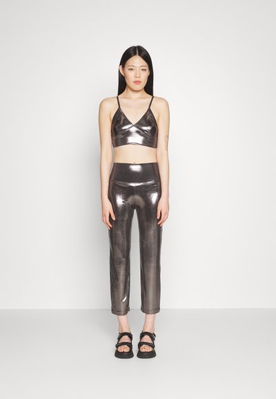 Norma Kamali PENCIL PANT - Bukse - gunmetal