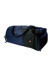 Sac fourre-tout bleu marine et noir en tissu durable, doté d'une fermeture éclaire supérieure, d'une bandoulière réglable et d'une poche en filet sur un côté.