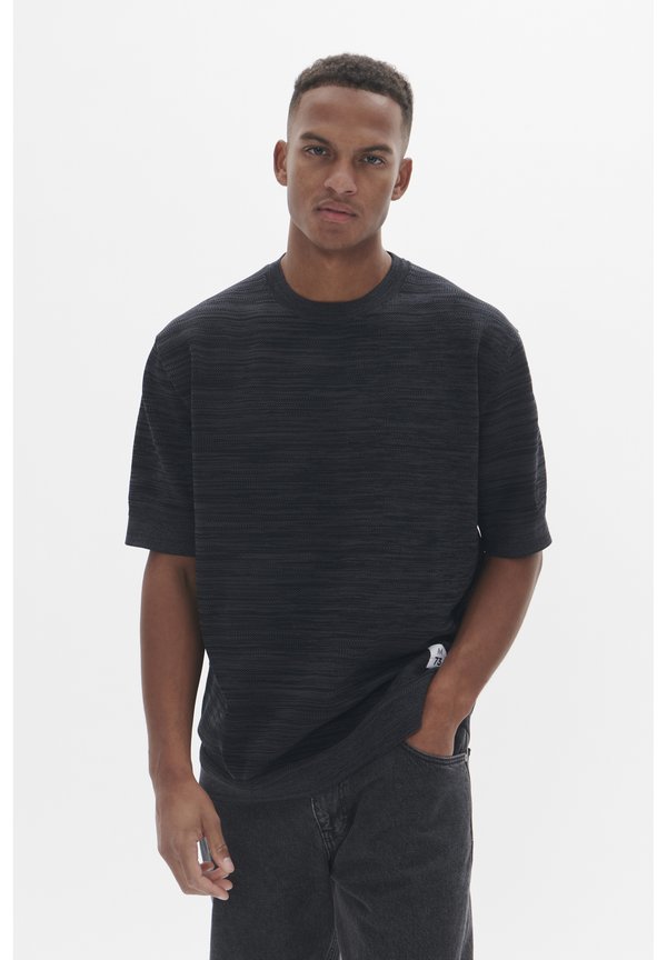 MATRIVOLT  - T-Shirt basic