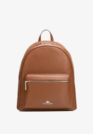 Zaino Wittchen in pelle marrone con tasca frontale con cerniera, tiretti delle cerniere color oro e manico superiore.