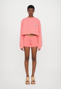 Dsquared2 OFF SHOULDER - Sweatshirt - coral
