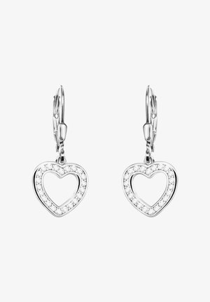 Silverfärgade hjärtformade örhängen med ett ihåligt center, omgiven av små klara ädelstenar, fästa med en lyft-back-låsning.