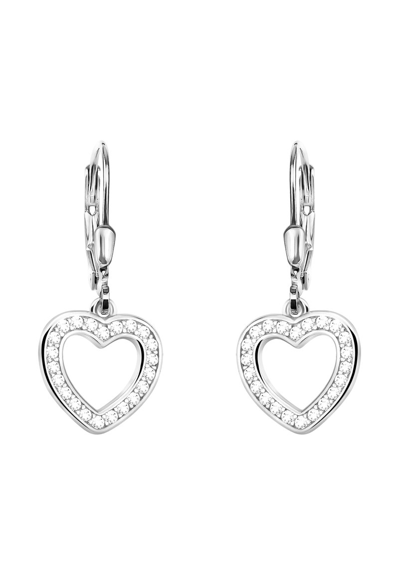 Silverfärgade hjärtformade örhängen med ett ihåligt center, omgiven av små klara ädelstenar, fästa med en lyft-back-låsning.