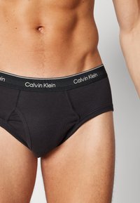 Calvin Klein Underwear CLASSICS HIP 3 PACK - Fecskék - black