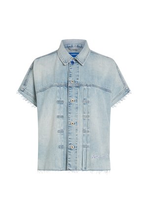 Hellblaues Jeanshemd mit kurzen Ärmeln, ausgefransten Kanten, durchgehender Knopfleiste und dem gestickten "Karl Lagerfeld Jeans"-Logo nahe dem unteren Saum.
