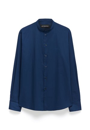 Navyblauwe lange mouwen shirt van gladde stof, met een staande kraag en sluiting met knopen aan de voorkant, voorzien van een subtiele stiksel detail.
