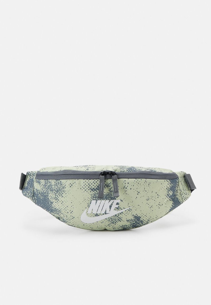 Nike Sportswear Gürteltasche - Bild 1