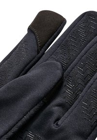 Schwarze Stoffhandschuhe mit strukturiertem Griff auf Handfläche und Fingerspitzen, einer glatten Oberfläche auf der Rückseite und einem engen Design für Geschicklichkeit.