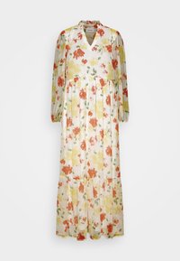 Vestido maxi floral com decote em V, mangas longas transparentes e uma saia fluida. Apresenta uma mistura de estampas florais em vermelho, amarelo e verde sobre um fundo claro.