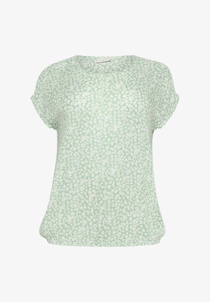 Top verde de manga corta con un corte holgado, con un patrón floral blanco en toda la prenda. Tejido suave y ligero con un escote redondo.