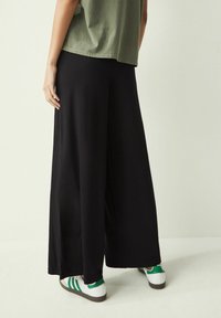 Next WIDE LEG  TALL - REGULAR FIT - Kalhoty - black