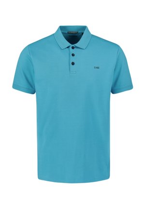 Lichtblauw poloshirt van katoen met een klassieke kraag, drie knopen aan de voorkant en een klein logoaccent op de linkerkant van de borst. Korte mouwen.