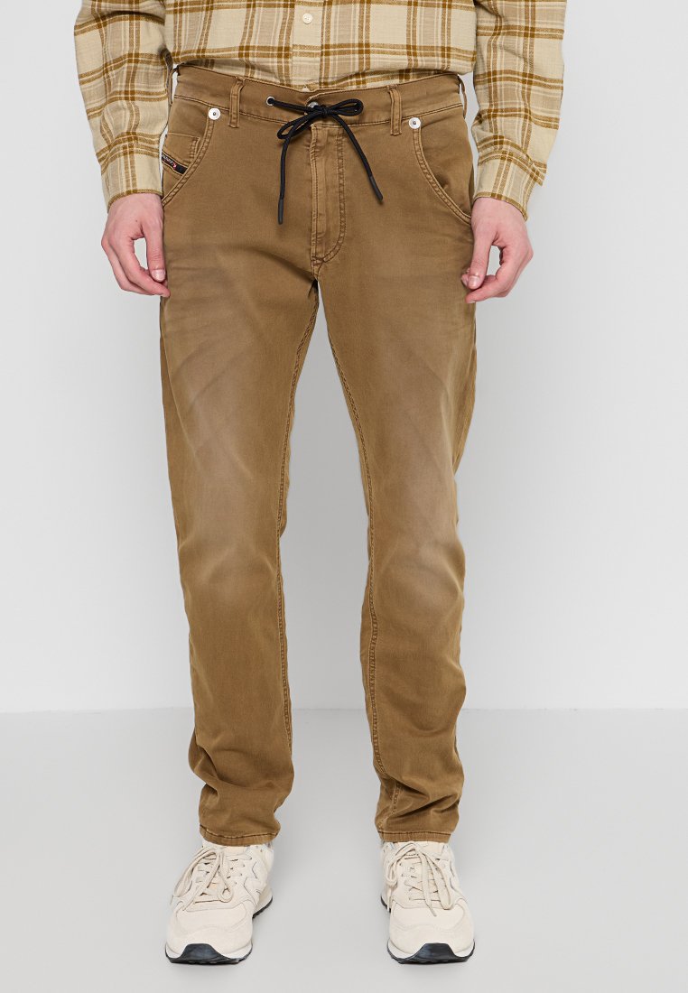 Diesel Jeans Tapered Fit camel