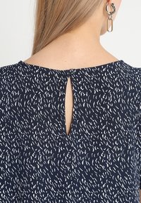 ICHI Denní šaty - dark blue