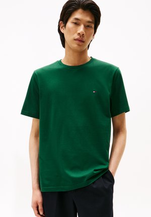 Tommy Hilfiger, SEASONAL SOLID TEE CORE ESSENTIALS - T-shirt basique - ornamental green