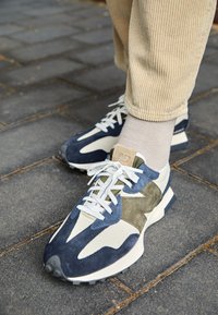 Não selecionado, bone (104)